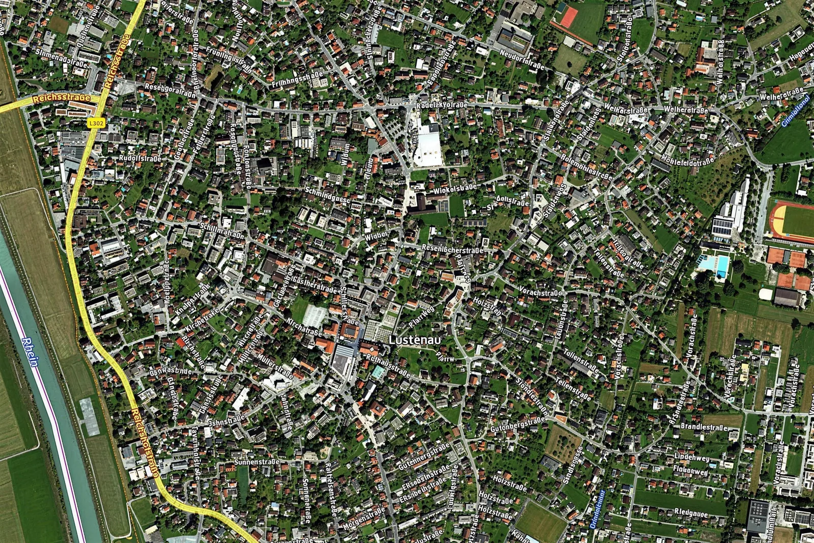 Luftbild des Ortszentrums von Lustenau mit Straßennamen